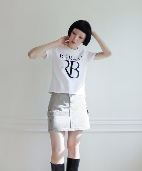 RUBATI（ルバティ）の「R.B Logo Tshirt (WHITE-BLACK)（Tシャツ/カットソー・レディース・その他・size2/size1）」の2枚目の写真