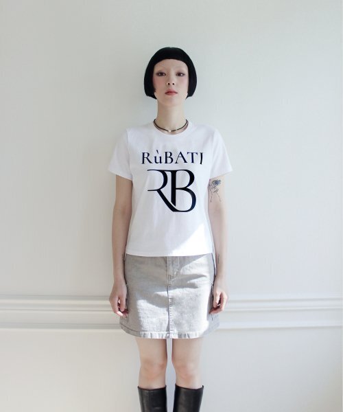 RUBATI（ルバティ）の「R.B Logo Tshirt (WHITE-BLACK)（Tシャツ/カットソー・レディース・その他・size2/size1）」の6枚目の写真