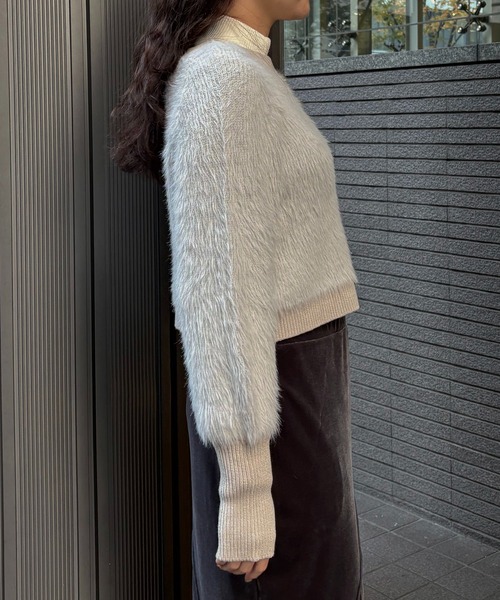 &g'aime(アンジェム)の「【&g'aime 】 シャギーボリュームニット Shaggy Volume Knit(ニット/セーター・レディース・アイボリー/ベージュ/チャコールグレー・FREE)」の6枚目の写真