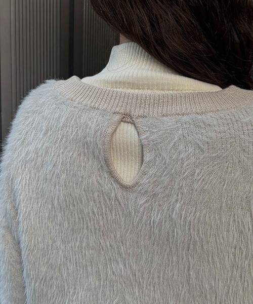 &g'aime(アンジェム)の「【&g'aime 】 シャギーボリュームニット Shaggy Volume Knit(ニット/セーター・レディース・アイボリー/ベージュ/チャコールグレー・FREE)」の11枚目の写真