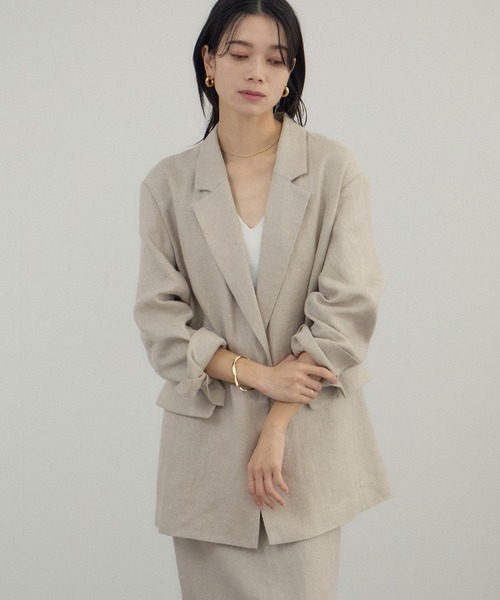 SALON adam et rope'(サロン アダム エ ロペ)の「リネンドンゴロスジャケット/セットアップ対応(テーラードジャケット・レディース・ブラック/ベージュ・M/S)」の3枚目の写真