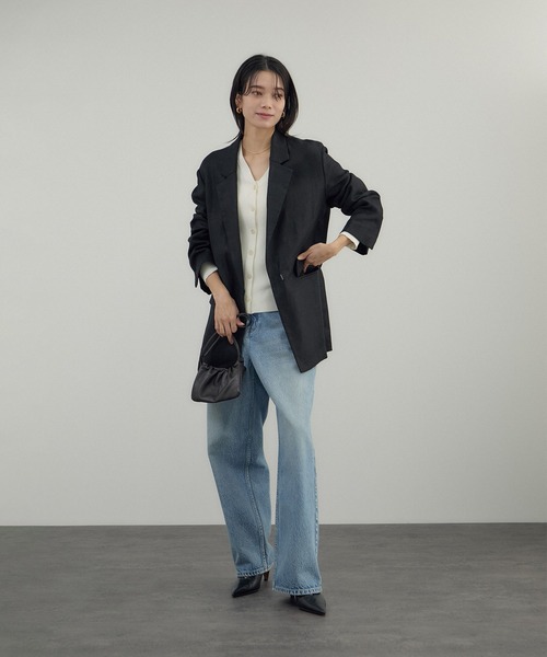 SALON adam et rope'(サロン アダム エ ロペ)の「リネンドンゴロスジャケット/セットアップ対応(テーラードジャケット・レディース・ブラック/ベージュ・M/S)」の4枚目の写真