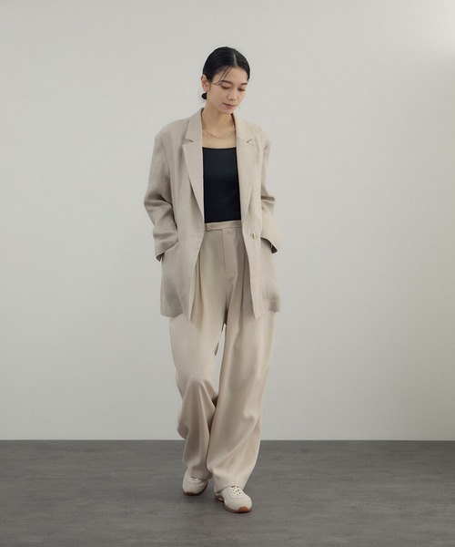 SALON adam et rope'(サロン アダム エ ロペ)の「リネンドンゴロスジャケット/セットアップ対応(テーラードジャケット・レディース・ブラック/ベージュ・M/S)」の5枚目の写真