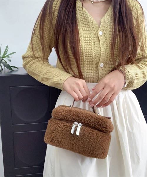 Miniministore（ミニミニストア）の「ボアショルダーバッグ もこもこミニバッグ（ショルダーバッグ・レディース・ベビーピンク/オフホワイト/ブラウン/チェリーピンク/ベージュ・FREE）」の2枚目の写真