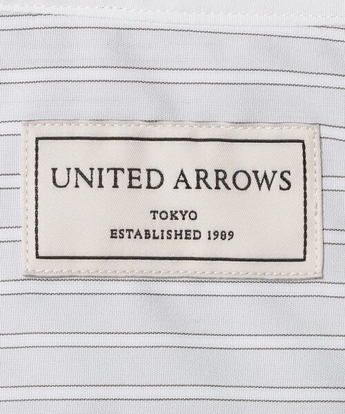 UNITED ARROWS(ユナイテッドアローズ)の「イージーケア AG ダブルストライプ セミワイドカラー クレリックシャツ ー抗菌防臭ー(シャツ/ブラウス・メンズ・ライトグレー・41cm/39cm/38cm/40cm)」の9枚目の写真