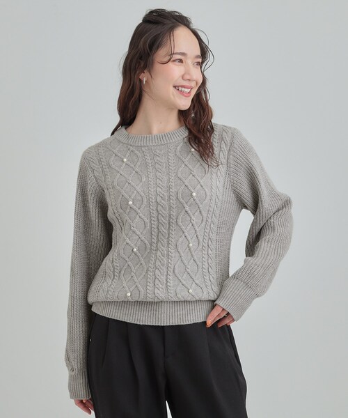 DRESKIP（ドレスキップ）の「【洗濯機可/S-LL】フェイクパールで上品見え ケーブルニット（ニット/セーター・レディース・ブラウン系/ブルー系その他/グレー・04/03/02/01）」の21枚目の写真
