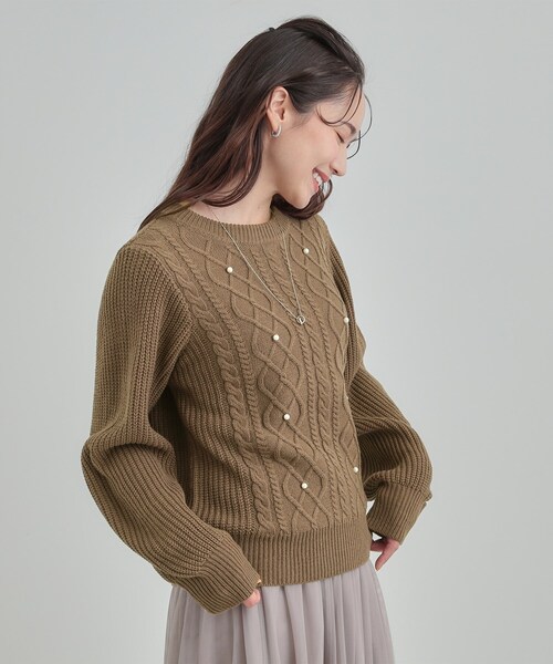 DRESKIP（ドレスキップ）の「【洗濯機可/S-LL】フェイクパールで上品見え ケーブルニット（ニット/セーター・レディース・ブラウン系/ブルー系その他/グレー・04/03/02/01）」の19枚目の写真