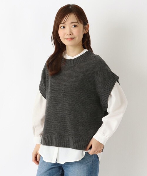 one'sterrace(ワンズテラス)の「アクリルニット ブラウス アンサンブル(アンサンブル・レディース・グレー系その他7/グレー系4/ベージュ系8・02)」の2枚目の写真