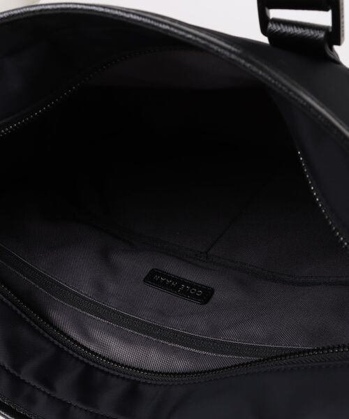COLE HAAN(コールハーン)の「カールソン コミュータートート mens(トートバッグ・メンズ・ブラック・OSFA)」の7枚目の写真