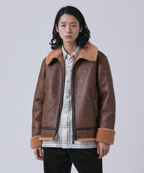 B.C STOCK（ベーセーストック）の「スムースフェイクムートン B-3 フライトジャケット（ブルゾン・メンズ・ブラウン/ブラック・MEDIUM/LARGE）」の8枚目の写真