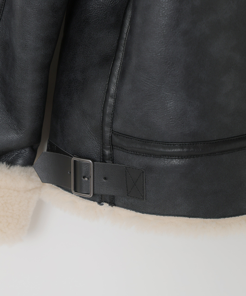 B.C STOCK（ベーセーストック）の「スムースフェイクムートン B-3 フライトジャケット（ブルゾン・メンズ・ブラウン/ブラック・MEDIUM/LARGE）」の17枚目の写真