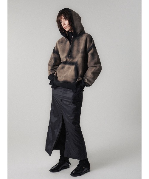 ELCHELE（エルチェレ）の「BLEACH DYE HALF ZIP HOODIE（スウェット・レディース・グレー/ブラック/ベージュ・36/38）」の6枚目の写真