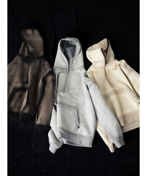 ELCHELE（エルチェレ）の「BLEACH DYE HALF ZIP HOODIE（スウェット・レディース・グレー/ブラック/ベージュ・36/38）」の10枚目の写真