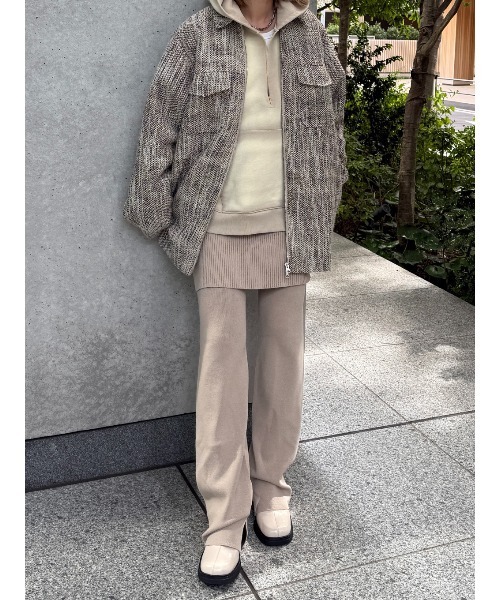 ELCHELE（エルチェレ）の「BLEACH DYE HALF ZIP HOODIE（スウェット・レディース・グレー/ブラック/ベージュ・36/38）」の18枚目の写真