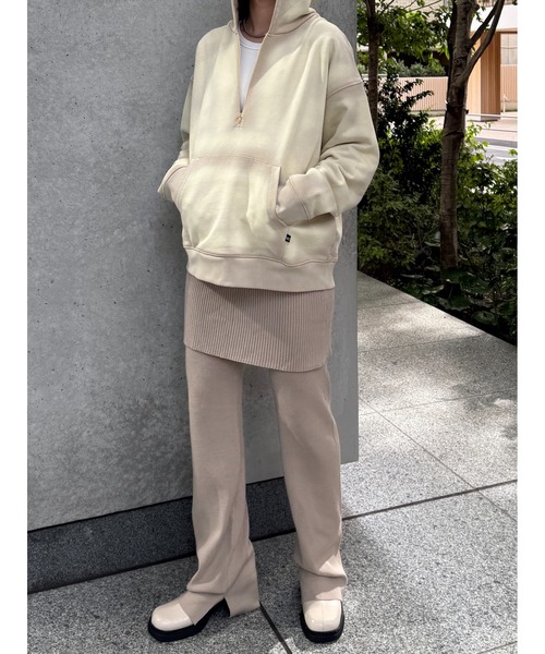 ELCHELE（エルチェレ）の「BLEACH DYE HALF ZIP HOODIE（スウェット・レディース・グレー/ブラック/ベージュ・36/38）」の19枚目の写真