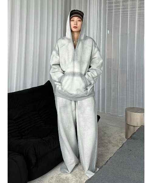 ELCHELE（エルチェレ）の「BLEACH DYE HALF ZIP HOODIE（スウェット・レディース・グレー/ブラック/ベージュ・36/38）」の21枚目の写真
