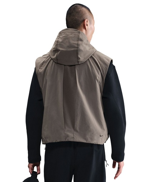 NIKE（ナイキ）の「NIKE AS M NK TCH ERGO VEST HV0983-010（ブルゾン・メンズ・カーキ/ブラック・M/L）」の4枚目の写真