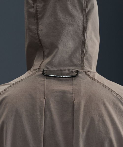 NIKE（ナイキ）の「NIKE AS M NK TCH ERGO VEST HV0983-010（ブルゾン・メンズ・カーキ/ブラック・M/L）」の7枚目の写真