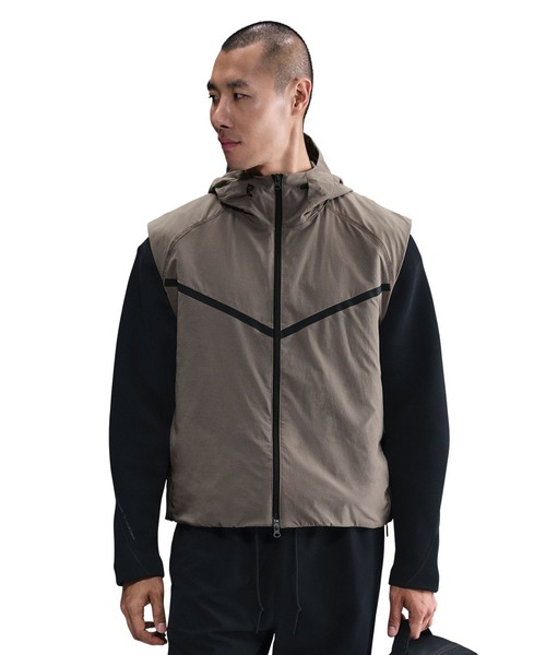 NIKE（ナイキ）の「NIKE AS M NK TCH ERGO VEST HV0983-010（ブルゾン・メンズ・カーキ/ブラック・M/L）」の9枚目の写真