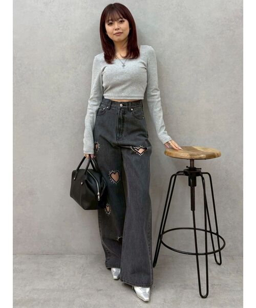 EVRIS（エヴリス）の「ポインテッドスニーカーヒール（パンプス・レディース・シルバー/ブラック/ピンク・MEDIUM/LARGE/SMALL）」の18枚目の写真