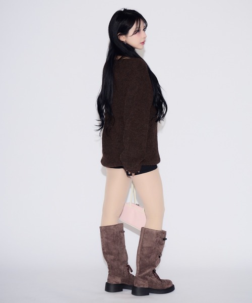 tinkerend(ティンカーエンド)の「Neck String Cross Off-shoulder Knit Dress / ネックストリングクロスオフショルダーニットワンピース(ニット/セーター・レディース・ブラウン・FREE)」の2枚目の写真