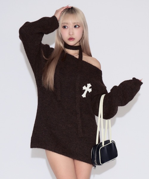 tinkerend(ティンカーエンド)の「Neck String Cross Off-shoulder Knit Dress / ネックストリングクロスオフショルダーニットワンピース(ニット/セーター・レディース・ブラウン・FREE)」の11枚目の写真