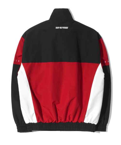 QT8 GARMENTS(キューティーエイトガーメント)の「Old Track Jacket (ブラック/レッド)(ナイロンジャケット・レディース・ブラック×レッド・SMALL/MEDIUM/LARGE/X-LARGE)」の3枚目の写真