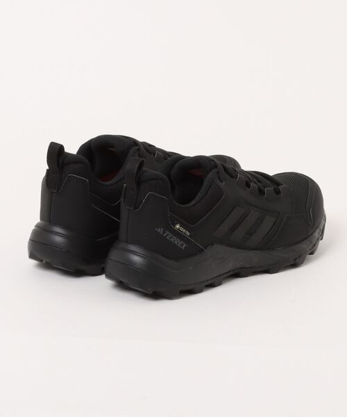 adidas(アディダス)の「《adidas》トレースロッカー 2.0 GORE-TEX トレイルランニング / Tracerocker 2.0 GORE-TEX Trail Running Shoes(スニーカー・メンズ・ブラック×ブラック/オリーブ系・25.5cm/26.0cm/26.5cm/27.0cm/27.5cm/28.0cm)」の3枚目の写真
