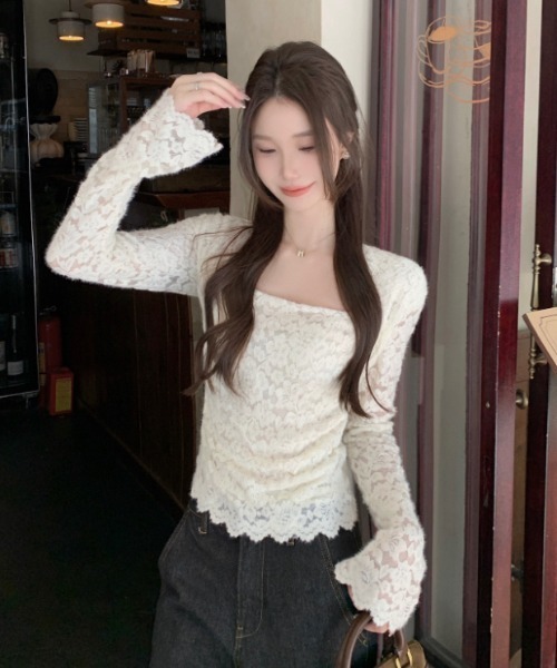 Aelina(エリナ)の「スクエアネックラインレーストップス(Tシャツ/カットソー・レディース・ベージュ/オレンジ・FREE)」の6枚目の写真