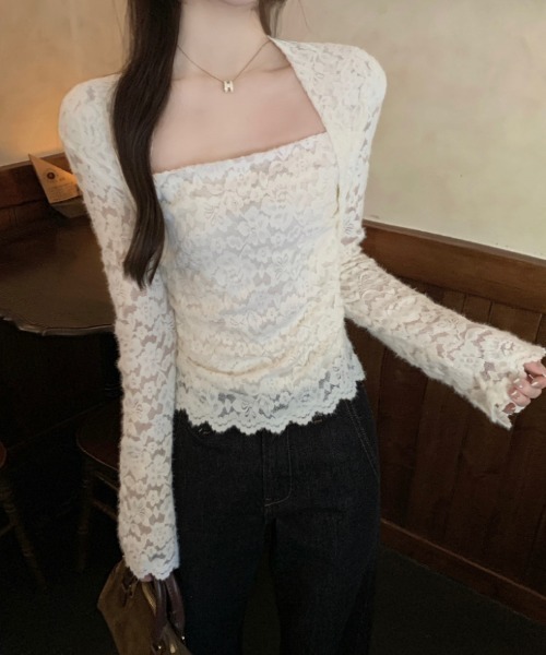 Aelina(エリナ)の「スクエアネックラインレーストップス(Tシャツ/カットソー・レディース・ベージュ/オレンジ・FREE)」の9枚目の写真