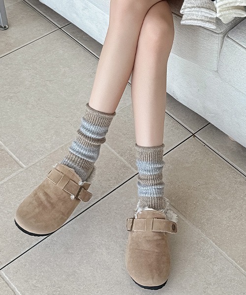 Fun & Daily(ファンアンドデイリー)の「F&D : カールボーダーウールミックスソックス(ソックス/靴下・レディース・ブラウン/グレー/ホワイト・FREE)」の1枚目の写真