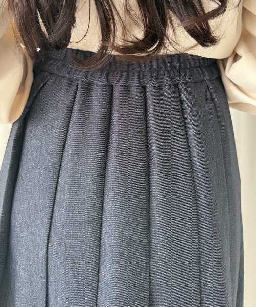 an another angelus（アンアナザーアンジェラス）の「ビット使いデニムライクプリーツスカート/fint フィント（デニムスカート・レディース・ブラック/インディゴブルー・FREE）」の4枚目の写真