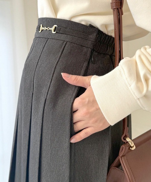 an another angelus（アンアナザーアンジェラス）の「ビット使いデニムライクプリーツスカート/fint フィント（デニムスカート・レディース・ブラック/インディゴブルー・FREE）」の12枚目の写真