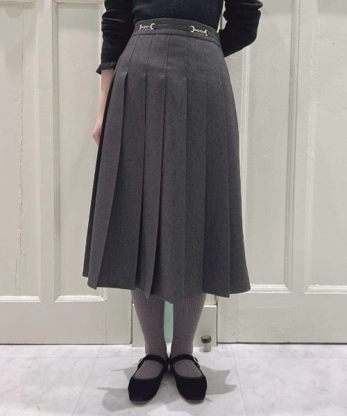 an another angelus（アンアナザーアンジェラス）の「ビット使いデニムライクプリーツスカート/fint フィント（デニムスカート・レディース・ブラック/インディゴブルー・FREE）」の16枚目の写真