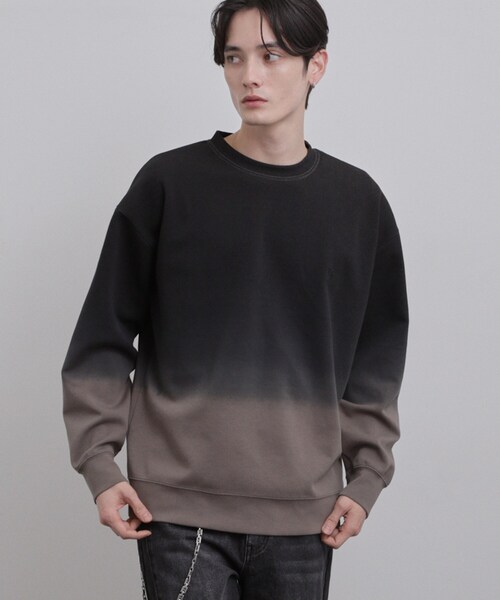 tk.TAKEO KIKUCHI（ティーケータケオキクチ）の「グラデーションスウェット（スウェット・メンズ・ライトブルー/ライトグレー/チャコールグレー・02/03）」の2枚目の写真
