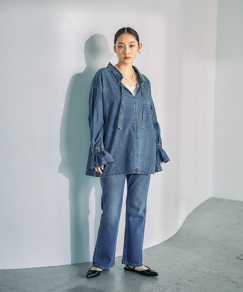 LEPSIM（レプシィム）の「デニムフリルカラーブラウス2　639119（シャツ/ブラウス・レディース・ライトブルー/ブルー・FREE）」の7枚目の写真