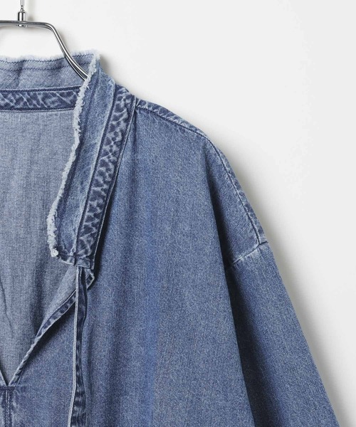 LEPSIM（レプシィム）の「デニムフリルカラーブラウス2　639119（シャツ/ブラウス・レディース・ライトブルー/ブルー・FREE）」の11枚目の写真