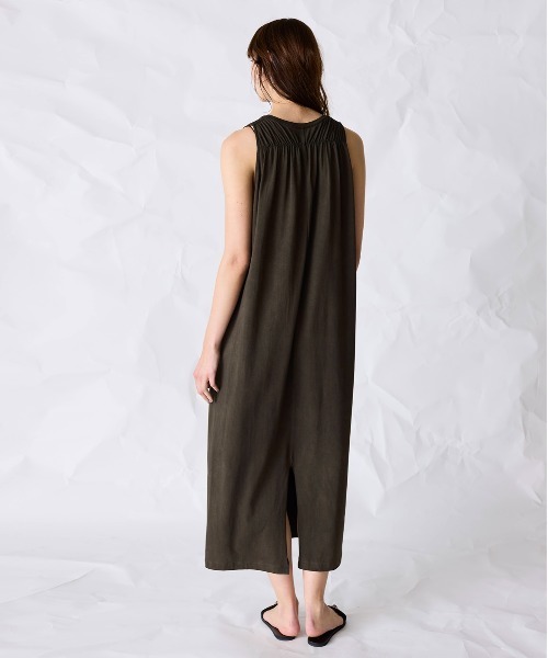 WALANCE(ワランス)の「natural dye mint jersey dress(ワンピース・レディース・ブラウン/スミクロ・FREE)」の4枚目の写真