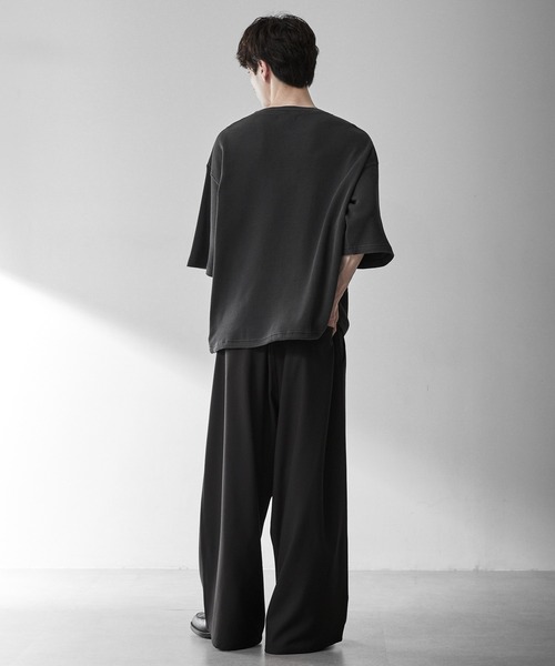 RUUBON(ルーボン)の「【RUUBON】henley neck half sleeve Tee / ヘンリーネックハーフスリーブTシャツ(Tシャツ/カットソー・メンズ・チャコールグレー/ホワイト・M/L/S)」の16枚目の写真