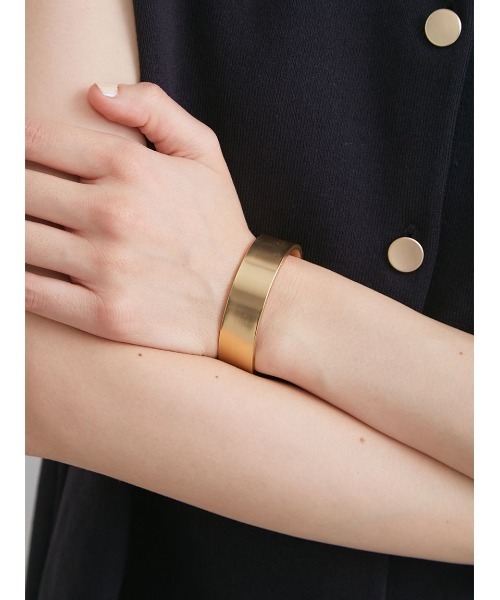 Mila Owen（ミラオーウェン）の「カーブカラーバングル（ブレスレット・レディース・レッド/ブルー/シルバー/ゴールド・F）」の12枚目の写真