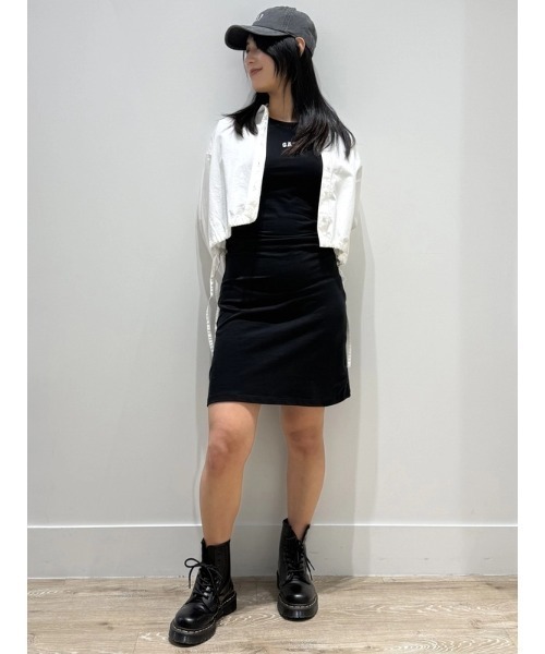 GAP（ギャップ）の「ミニGAPロゴ ルーシュ Tシャツワンピース（ワンピース・レディース・ブラック/オリーブ/ホワイト×ブラック・XXS/L/M/S/XS）」の15枚目の写真