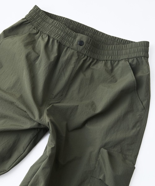 ragged mountain(ラギットマウンテン)の「【RAGGED MOUNTAIN/ラギットマウンテン】 【撥水・UVカット】TAMWORTH/タムワース ナイロン カーゴパンツ 軽量・高耐久 キャンプ・ハイキングに(カーゴパンツ・メンズ・カーキ/ブラック/ベージュ/チャコールグレー・MEDIUM/X-LARGE/LARGE)」の16枚目の写真