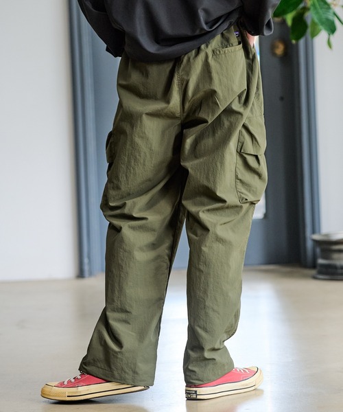 ragged mountain(ラギットマウンテン)の「【RAGGED MOUNTAIN/ラギットマウンテン】 【撥水・UVカット】TAMWORTH/タムワース ナイロン カーゴパンツ 軽量・高耐久 キャンプ・ハイキングに(カーゴパンツ・メンズ・カーキ/ブラック/ベージュ/チャコールグレー・MEDIUM/X-LARGE/LARGE)」の22枚目の写真