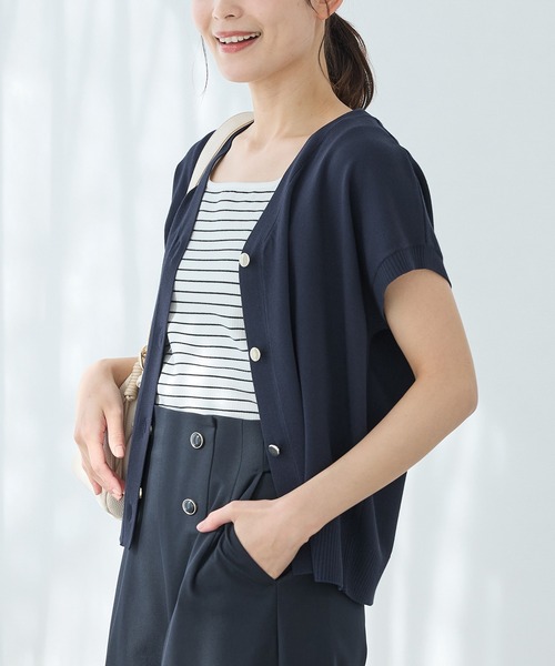Honeys(ハニーズ)の「【UVカット】金釦付Vネックベスト(ベスト・レディース・ダークベージュ/ネイビー/ブルー/杢グレー・L/LL/M)」の13枚目の写真