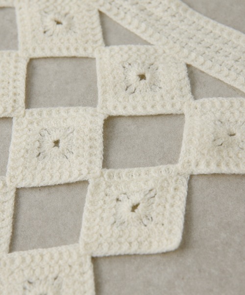 COLLAGE GALLARDAGALANTE（コラージュガリャルダガランテ）の「PAPILLONNER/クロシェラップスカーフ（バンダナ/スカーフ・レディース・オフホワイト/ブラック・FREE）」の3枚目の写真