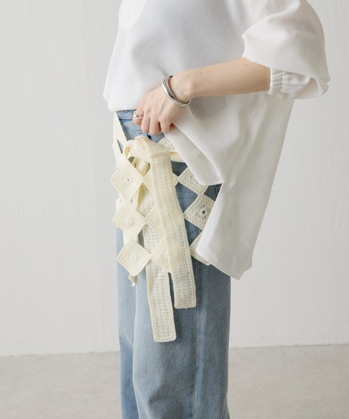 COLLAGE GALLARDAGALANTE（コラージュガリャルダガランテ）の「PAPILLONNER/クロシェラップスカーフ（バンダナ/スカーフ・レディース・オフホワイト/ブラック・FREE）」の6枚目の写真