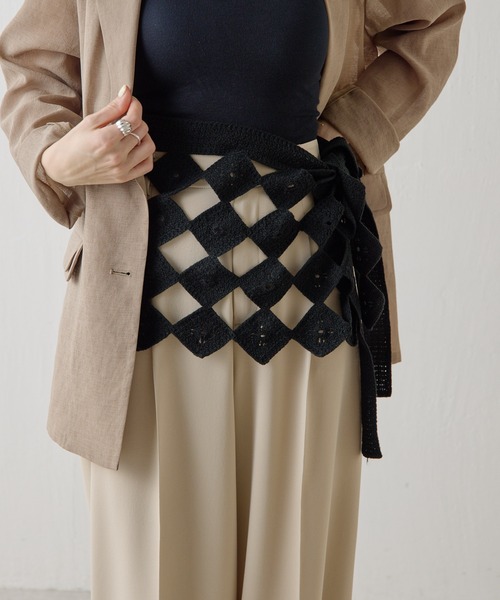 COLLAGE GALLARDAGALANTE（コラージュガリャルダガランテ）の「PAPILLONNER/クロシェラップスカーフ（バンダナ/スカーフ・レディース・オフホワイト/ブラック・FREE）」の8枚目の写真