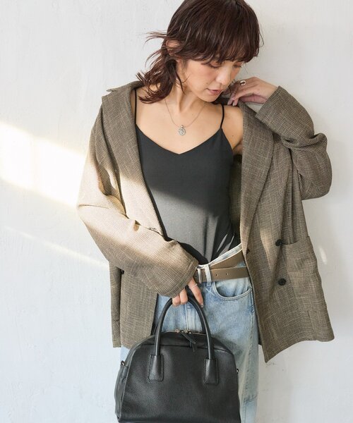 RIVE DROITE（リヴドロワ）の「予約【MYSELFbyRD（マイセルフバイリヴドロワ）】Vネックキャミソール（キャミソール・レディース・オフホワイト/ブラック・FREE）」の11枚目の写真