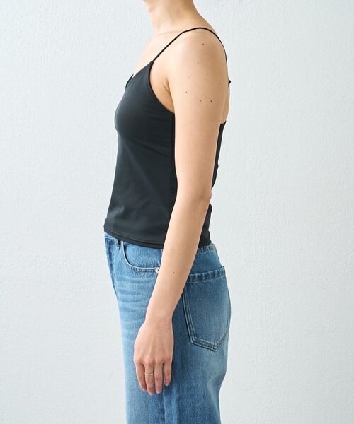 RIVE DROITE（リヴドロワ）の「予約【MYSELFbyRD（マイセルフバイリヴドロワ）】Vネックキャミソール（キャミソール・レディース・オフホワイト/ブラック・FREE）」の17枚目の写真
