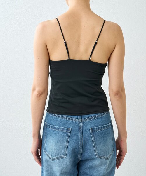 RIVE DROITE（リヴドロワ）の「予約【MYSELFbyRD（マイセルフバイリヴドロワ）】Vネックキャミソール（キャミソール・レディース・オフホワイト/ブラック・FREE）」の3枚目の写真